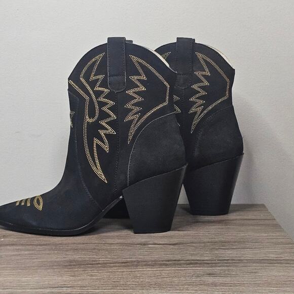 DV Dolce Ginni Womens Embroidered Pointed Toe Cowboy Booties Size 8.5 Black NWT - Picture 1 of 5